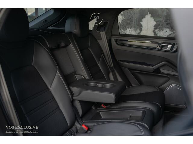 Porsche CAYENNE Coupé 4.0 Turbo GT Carbon|Manufaktur|Ceramic|Burmester 3D|Stoelventilatie|18-voudig|Innodrive|Softclose|360°|Keyless|HUD|Approved t/m 06-08-2027|New service