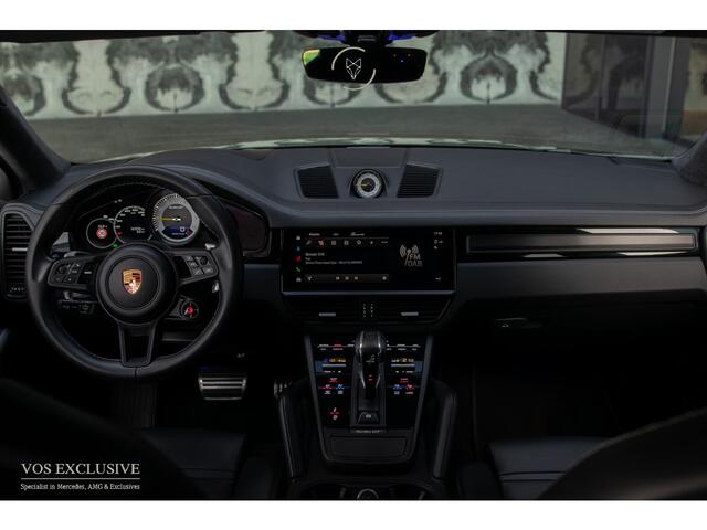 Porsche CAYENNE Coupé 4.0 Turbo GT Carbon|Manufaktur|Ceramic|Burmester 3D|Stoelventilatie|18-voudig|Innodrive|Softclose|360°|Keyless|HUD|Approved t/m 06-08-2027|New service