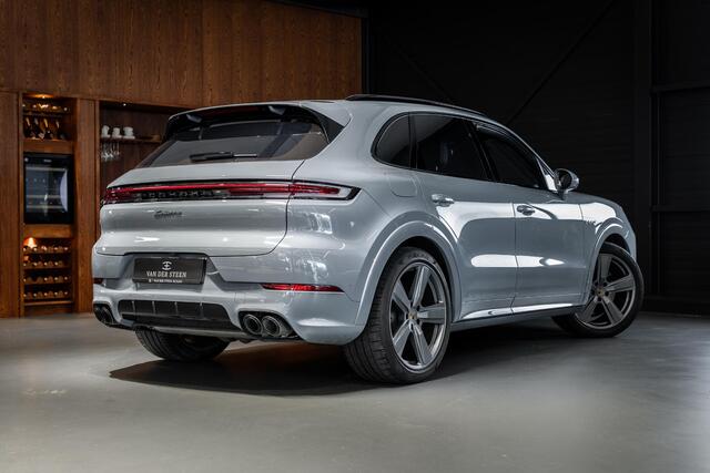 Porsche CAYENNE 3.0 E-Hybrid Black Edition Achterasbesturing | Stoelventilatie V+A | Passenger Display | Race-Tex