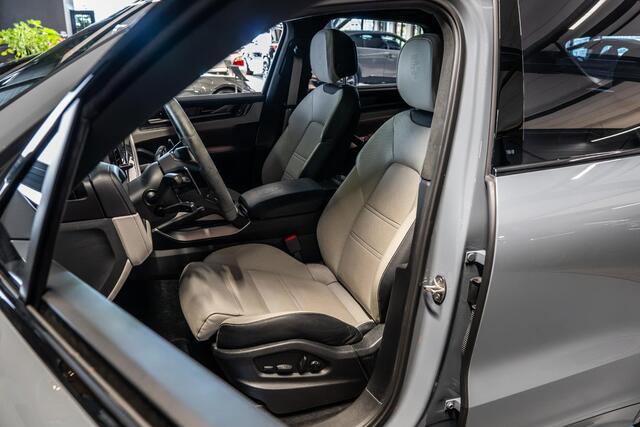 Porsche CAYENNE 3.0 E-Hybrid Black Edition Achterasbesturing | Stoelventilatie V+A | Passenger Display | Race-Tex