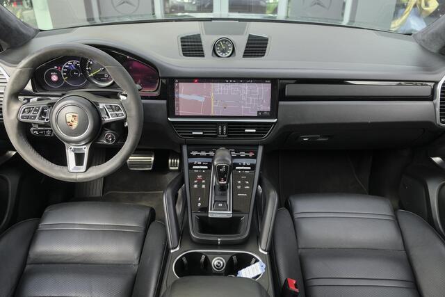 Porsche CAYENNE Coupé 4.0 V8 Turbo S 680pk E-Hybrid Panoramadak *SOH 89%* Keramisch *BTW* Massage Trekhaak Stoelkoeling Luchtvering