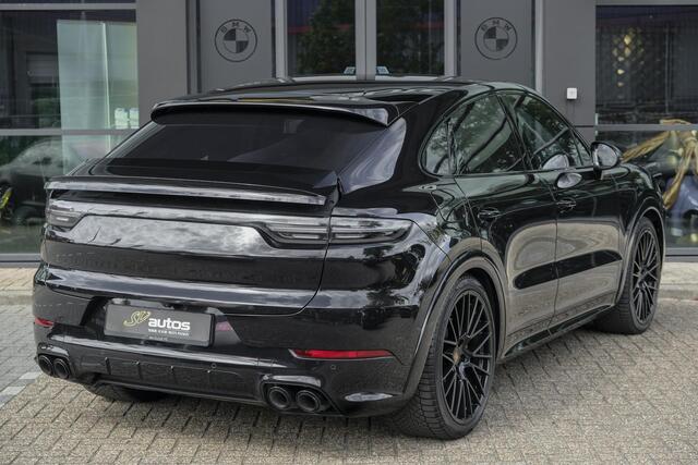 Porsche CAYENNE Coupé 4.0 V8 Turbo S 680pk E-Hybrid Panoramadak *SOH 89%* Keramisch *BTW* Massage Trekhaak Stoelkoeling Luchtvering