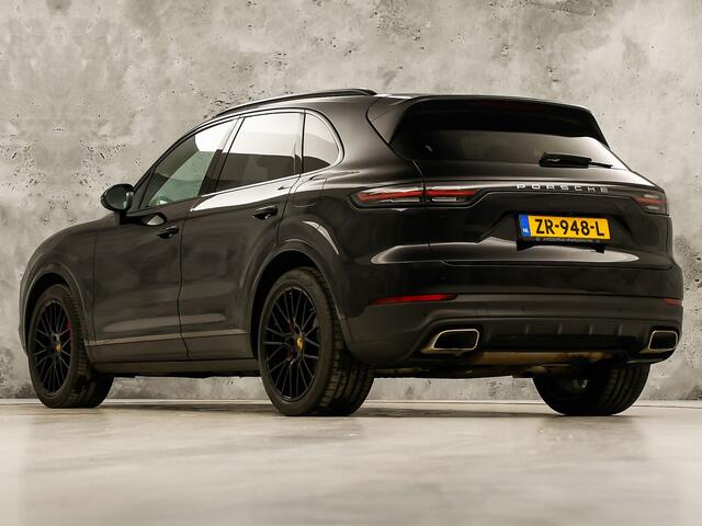 Porsche CAYENNE 3.0 E-Hybrid Sport 463Pk (SPORTCHRONO PAKKET, LUCHTVERING, SOH 95%, BLACK PACK, APPLE CARPLAY, MEMORY SEATS, STOELVERWARMING, GETINT GLAS, CAMERA, NIEUWSTAAT)
