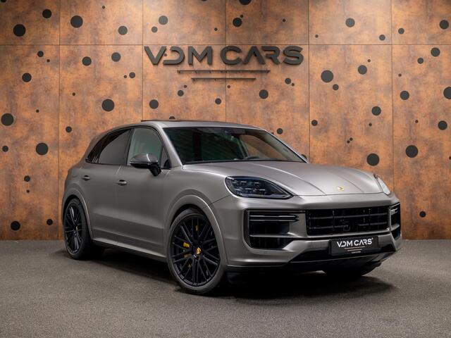 Porsche CAYENNE 4.0 Turbo E-Hybrid | PCCB | Carbon | Burmester | Massage | PDCC | InnoDrive |