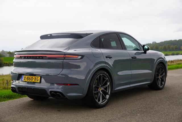 Porsche CAYENNE Coupé 3.0 E-Hybrid / BTW / Light Weight Pack / Pepita Bekleding