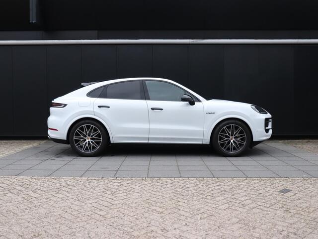 Porsche CAYENNE 3.0 E-Hybrid | LEDER | LUCHTVERING | PANO-DAK | MASSAGE | BOSE | STOELVERK. | SPORTCHRONO | 360° CAMERA | ADAPT. CRUISE | NAVI | DESIGN PAKKET |