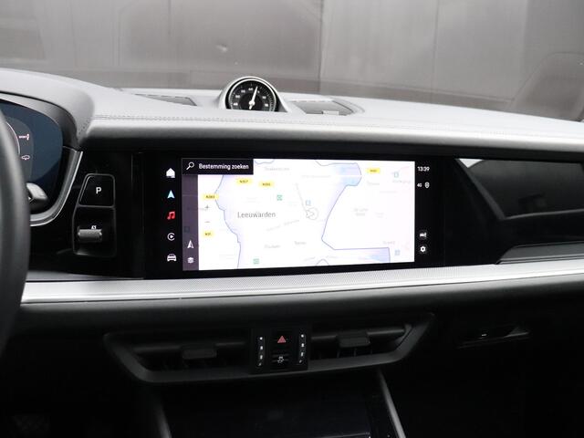 Porsche CAYENNE 3.0 E-Hybrid | LEDER | LUCHTVERING | PANO-DAK | MASSAGE | BOSE | STOELVERK. | SPORTCHRONO | 360° CAMERA | ADAPT. CRUISE | NAVI | DESIGN PAKKET |
