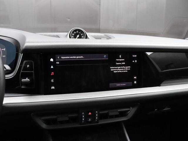 Porsche CAYENNE 3.0 E-Hybrid | LEDER | LUCHTVERING | PANO-DAK | MASSAGE | BOSE | STOELVERK. | SPORTCHRONO | 360° CAMERA | ADAPT. CRUISE | NAVI | DESIGN PAKKET |