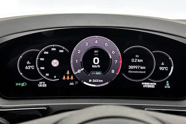 Porsche CAYENNE 3.0 S E-Hybrid Black Edition | Panoramadak | Luchtvering | Trekhaak | Lederen bekleding