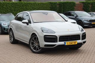 Porsche CAYENNE Coupé 3.0 E-Hybrid / Trekhaak / Panorama