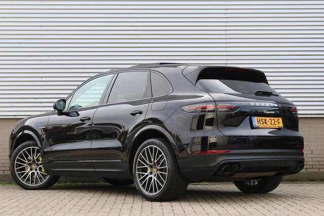 Porsche CAYENNE 3.0 E-Hybrid | Fiscaal €101.261,- | BTW | Panoramadak | Leder | BOSE – foto 3