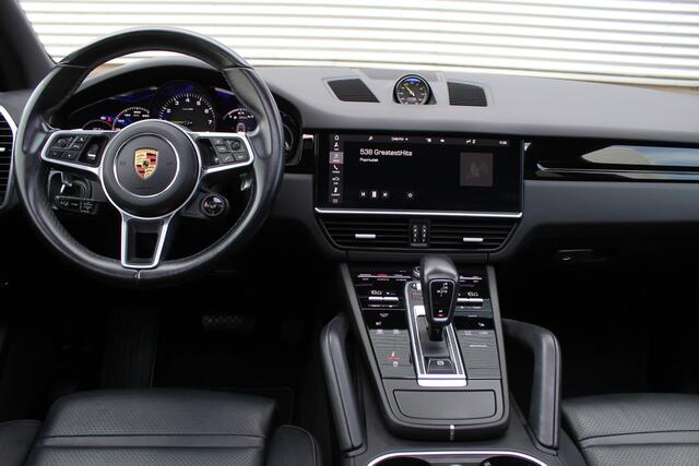 Porsche CAYENNE 3.0 E-Hybrid | Fiscaal €101.261,- | BTW | Panoramadak | Leder | BOSE – foto 5