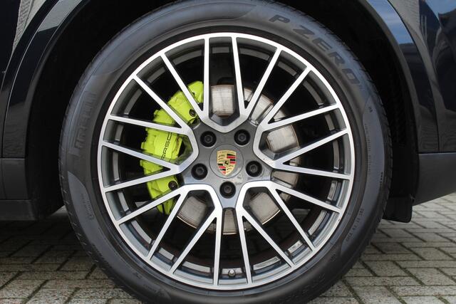 Porsche CAYENNE 3.0 E-Hybrid | Fiscaal €101.261,- | BTW | Panoramadak | Leder | BOSE – foto 7