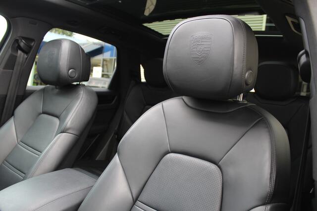 Porsche CAYENNE 3.0 E-Hybrid | Fiscaal €101.261,- | BTW | Panoramadak | Leder | BOSE – foto 8