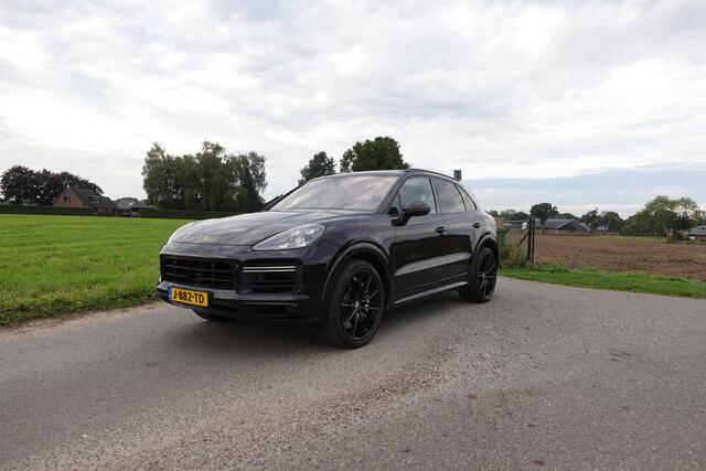 Porsche CAYENNE 4.0 Turbo | FULL OPTION | Softclose | Panoramadak | Trekhaak | Massage | PSCB | PASM | Achterasbesturing | BOSE | – foto 2