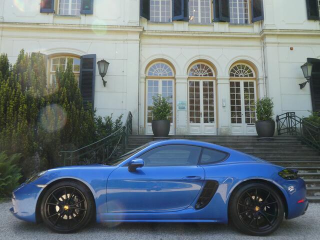 Porsche CAYMAN 718 2.0