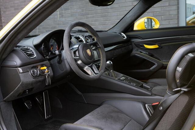 Porsche CAYMAN GT4 3.8