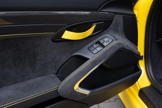 Porsche CAYMAN GT4 3.8