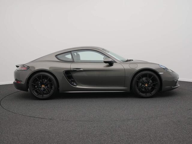 Porsche CAYMAN 718