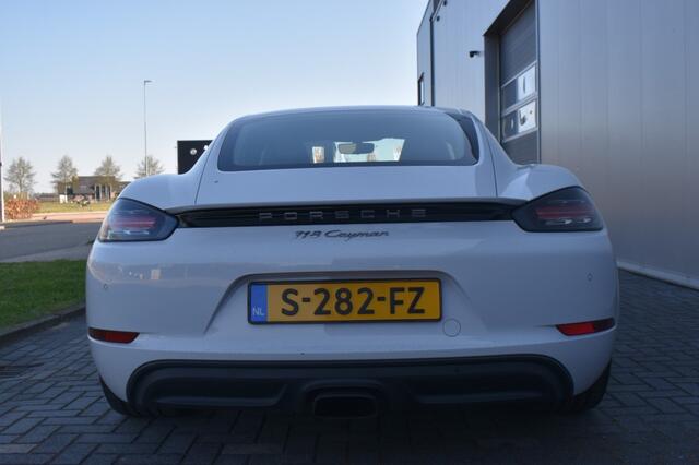 Porsche CAYMAN 2.0 220kW