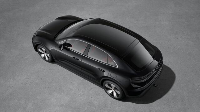 Porsche MACAN 4