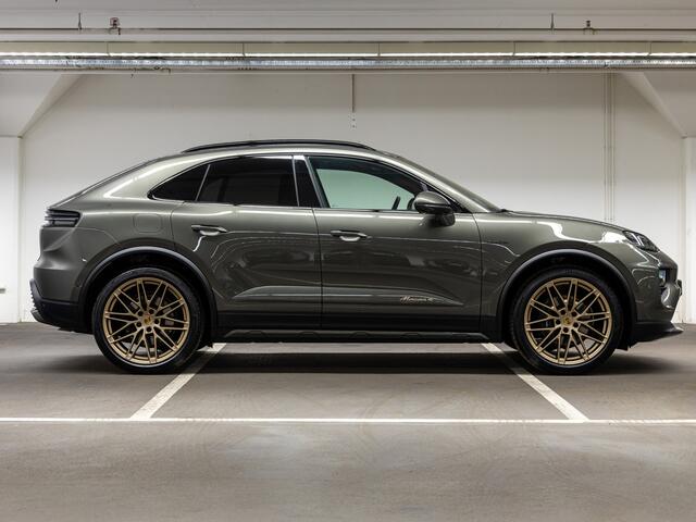 Porsche MACAN 4
