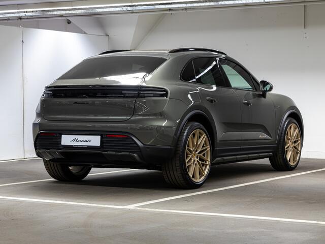 Porsche MACAN 4