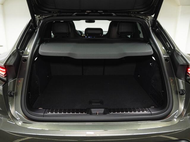Porsche MACAN 4