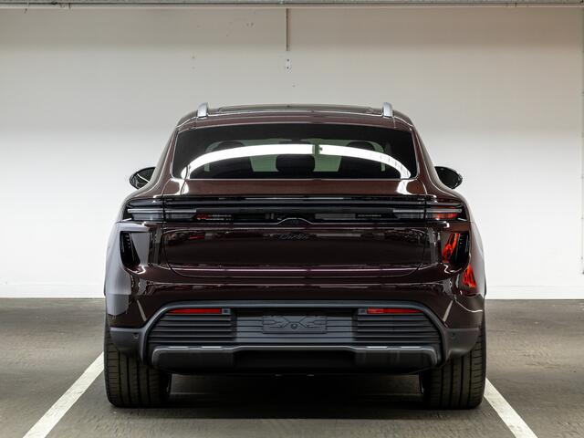 Porsche MACAN Turbo