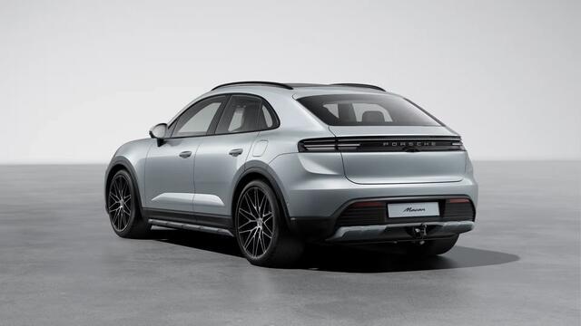 Porsche MACAN 4