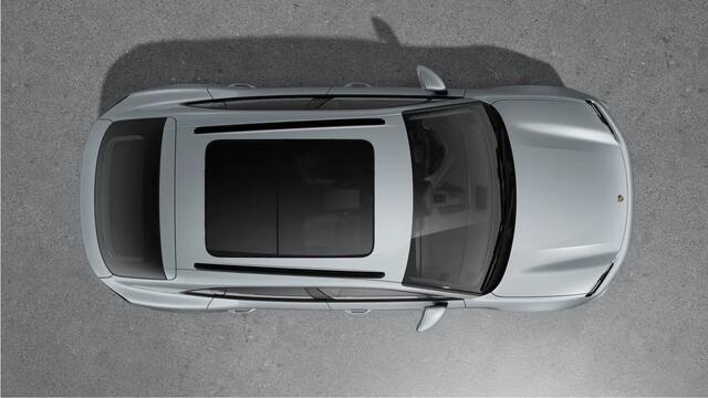 Porsche MACAN 4