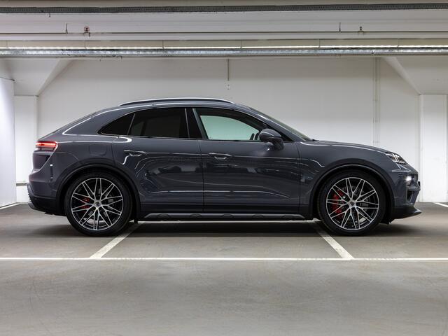 Porsche MACAN Turbo