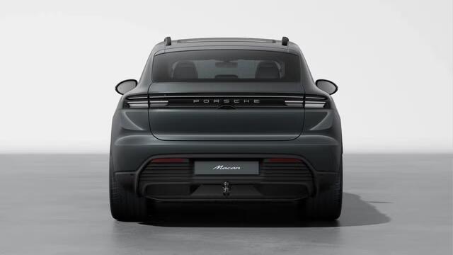 Porsche MACAN 4
