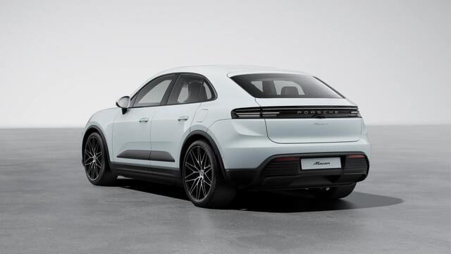 Porsche MACAN 4