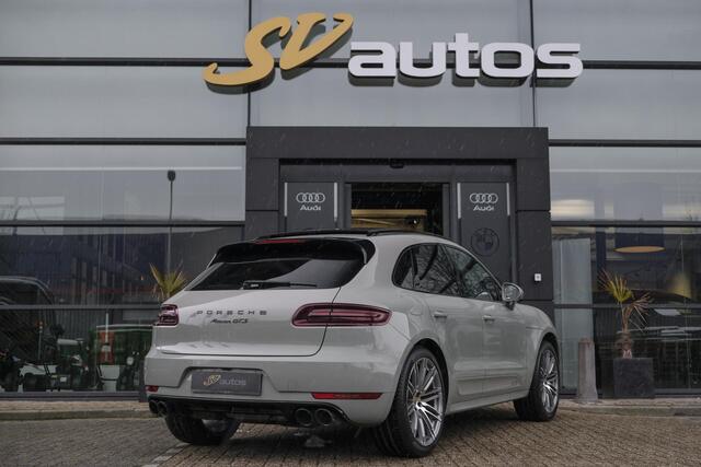 Porsche MACAN 3.0 GTS 360pk Panoramadak Luchtvering PTS kleur PDLS+ Carbon interieur Bose Trekhaak Carplay