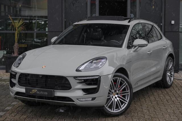 Porsche MACAN 3.0 GTS 360pk Panoramadak Luchtvering PTS kleur PDLS+ Carbon interieur Bose Trekhaak Carplay