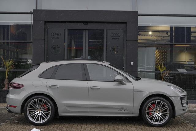 Porsche MACAN 3.0 GTS 360pk Panoramadak Luchtvering PTS kleur PDLS+ Carbon interieur Bose Trekhaak Carplay