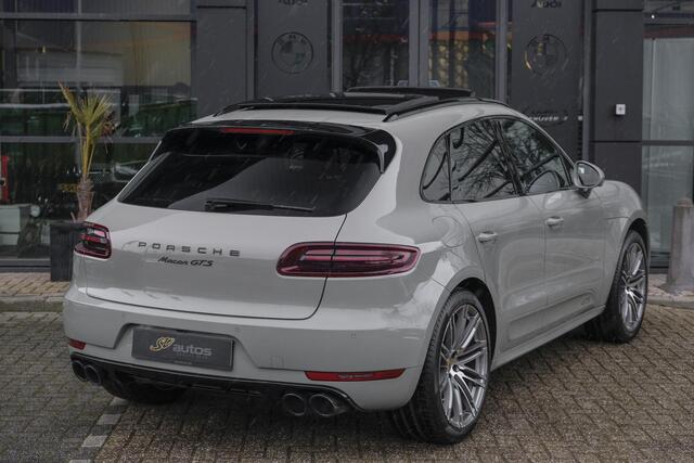 Porsche MACAN 3.0 GTS 360pk Panoramadak Luchtvering PTS kleur PDLS+ Carbon interieur Bose Trekhaak Carplay