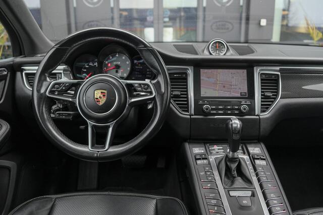 Porsche MACAN 3.0 GTS 360pk Panoramadak Luchtvering PTS kleur PDLS+ Carbon interieur Bose Trekhaak Carplay