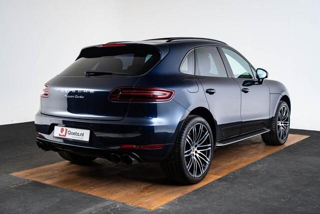 Porsche MACAN 3.6 Turbo Trekhaak - Panoramadak - Stuurbekrachtiging Plus - Sport Chrono Pakket - Interieurvoorverwarming - Stoelverwarming voor/achter - Cruise Control - BOSE - Park assistent voor/achter -