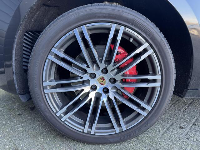 Porsche MACAN 3.6 Turbo | Sport Chrono | Panoramadak | Camera | Carbon | Stoelventilatie/Verwarming |