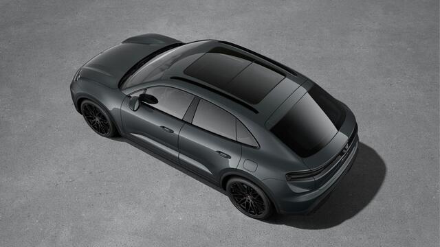 Porsche MACAN 4