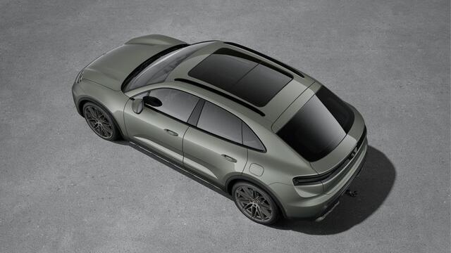 Porsche MACAN 4