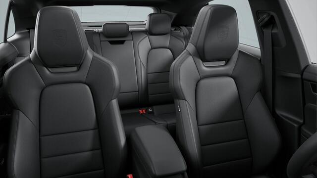 Porsche MACAN 4