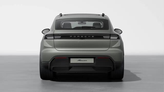 Porsche MACAN 4