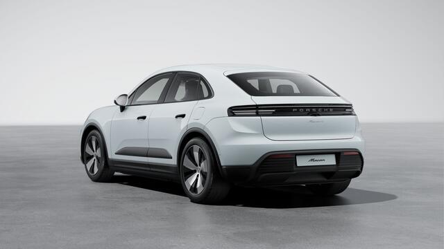 Porsche MACAN 4