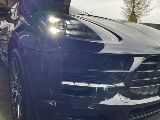 Porsche MACAN 3.0 S | Nw model | Volleder | Luchtvering | Carbon | Pano | Voor en Achterzetels verw | Elek Trekhaak | Bose | SportChrono | Org NL