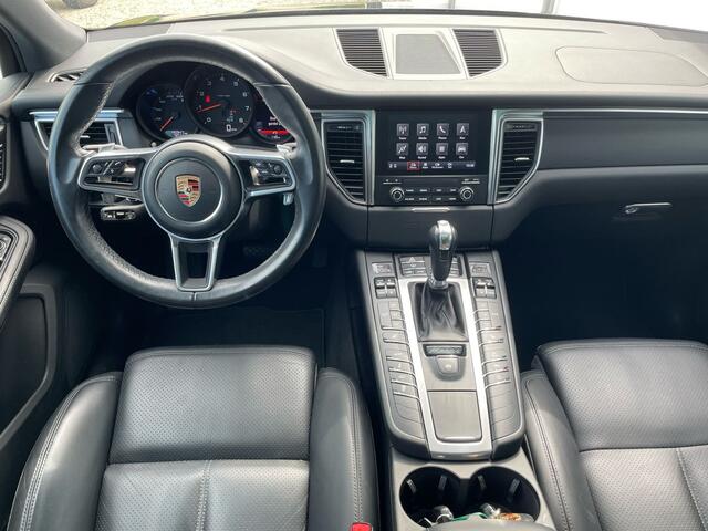Porsche MACAN 2.0 252 pk /1e-Eigenaar/ BTW-Auto/ Dealer.Ond/ Pano-Dak/ Luchtvering/ Adap.Cruise/ Keyless/ 21'' LMV