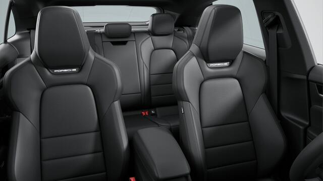 Porsche MACAN 4