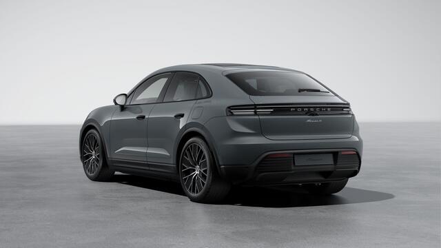 Porsche MACAN 4